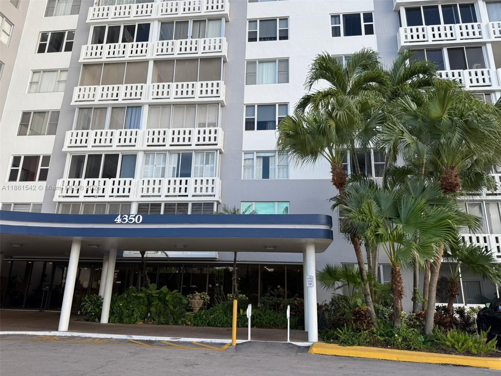 4350 Hillcrest Dr # 112, Hollywood FL 33021