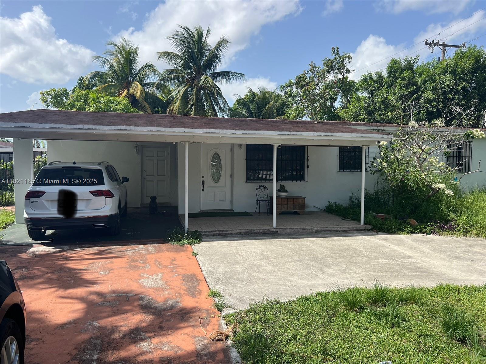509 W 16 street, Hialeah FL 33010