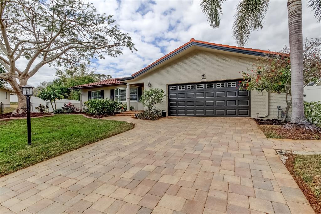 1204 SAN DOMINGO COURT