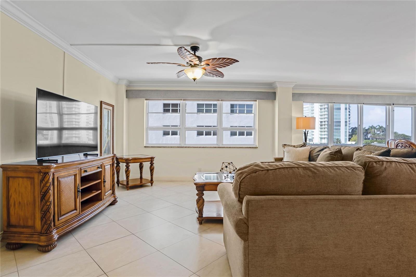 POMPANO BEACH, FL — photo 4 of 30