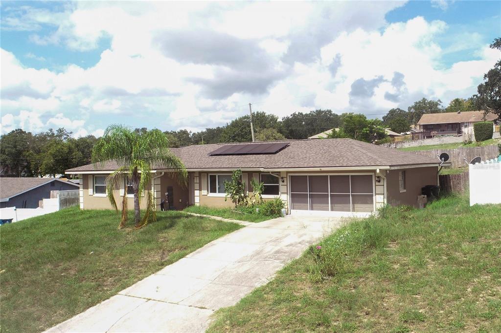 841 BRENTWOOD DRIVE