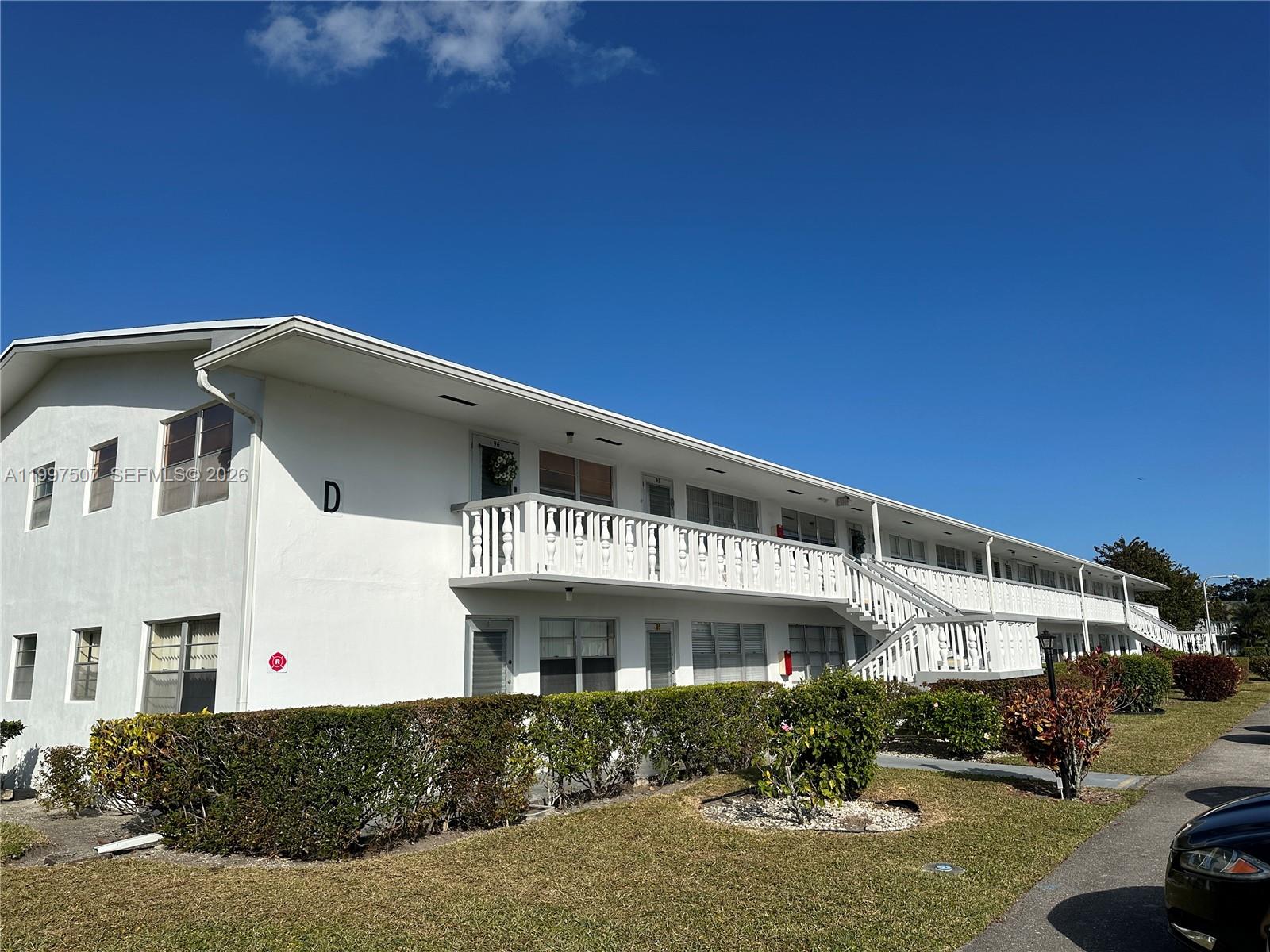 89 Berkshire D # 89, West Palm Beach FL 33417