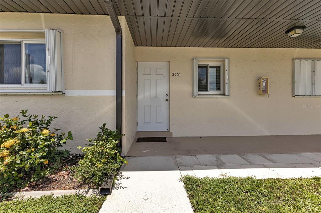 25275 RAMPART BOULEVARD UNIT 2001