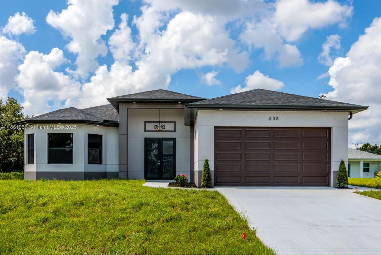 838 Chantilly St E, Lehigh Acres FL 33974
