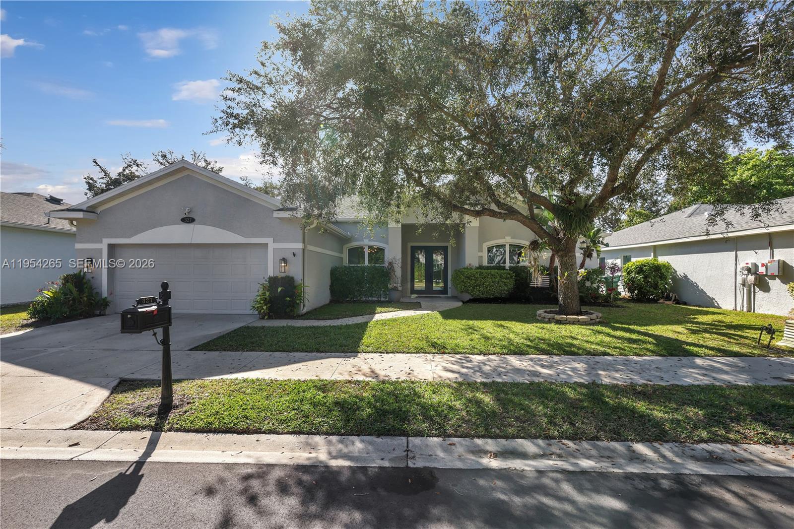 327 Burnt Pine Dr, Naples FL 34119