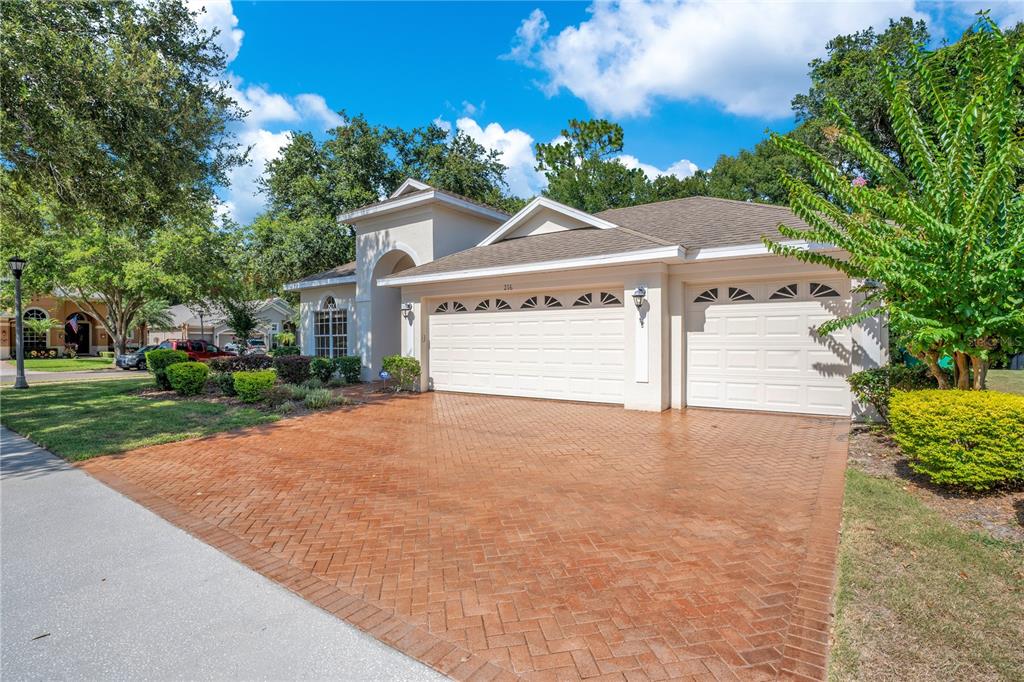 216 HOMESTRETCH BOULEVARD