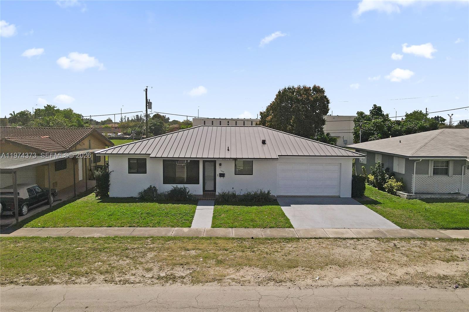 1860 NW 121st St, Miami FL 33167