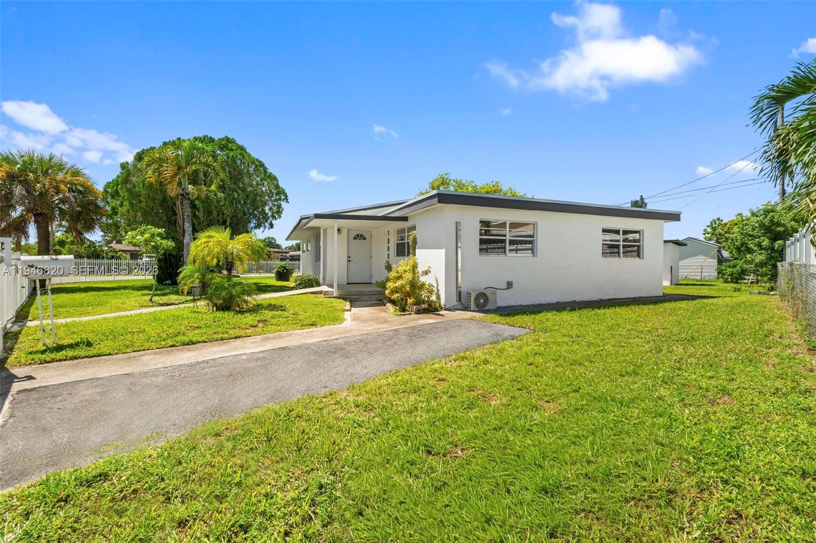 18800 NW 39th Ct, Miami Gardens FL 33055