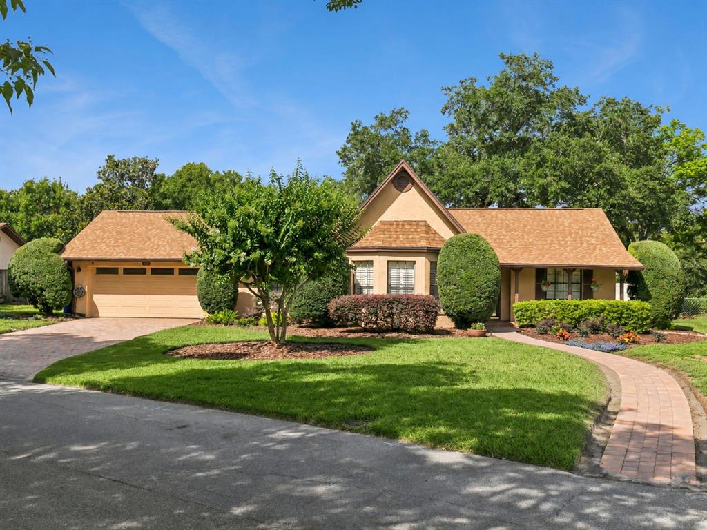614 CYPRESS COURT