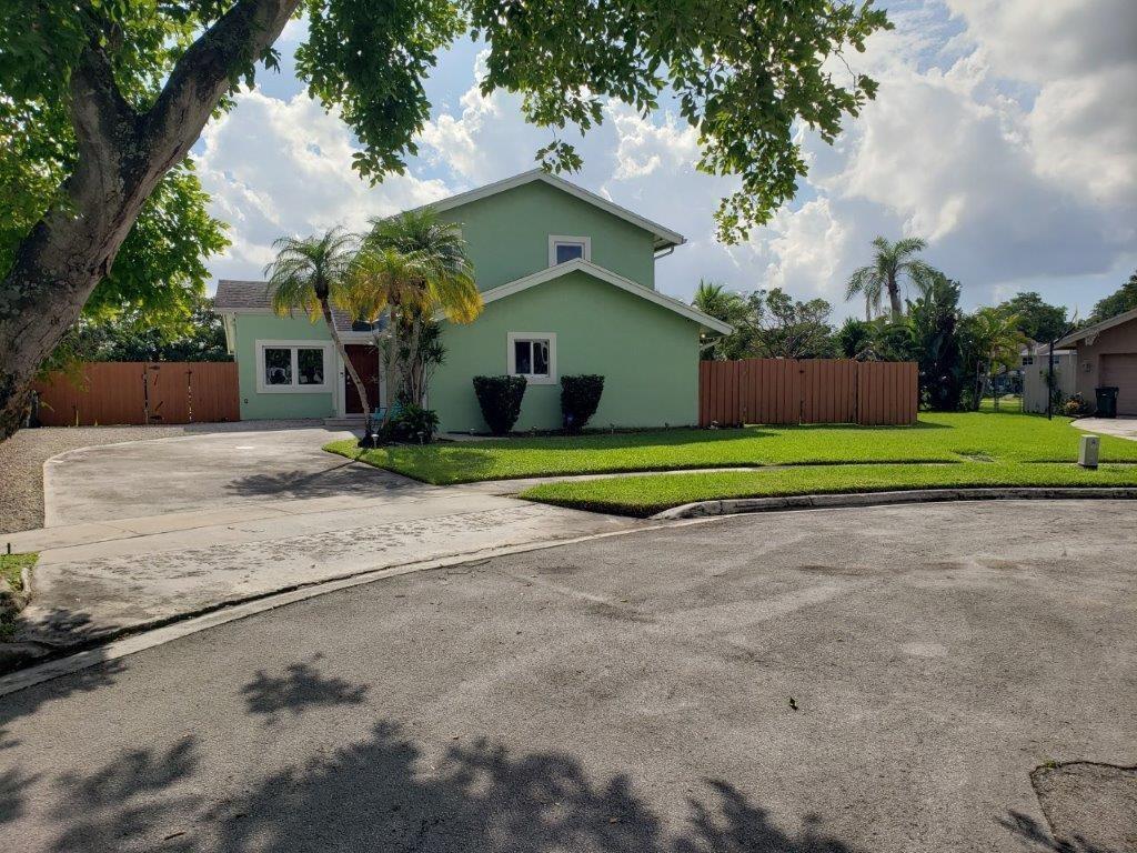 801 NW 49th Way, Coconut Creek FL 33063