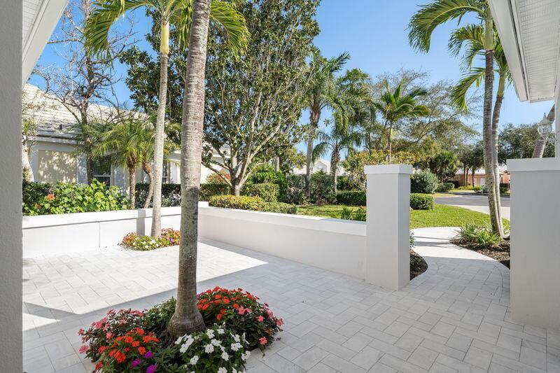 VERO BEACH, FL — photo 3 of 30