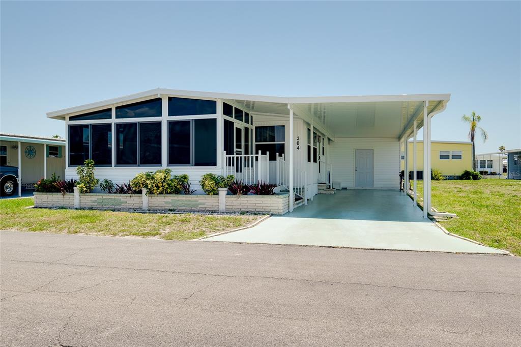 304 ROMA ROAD