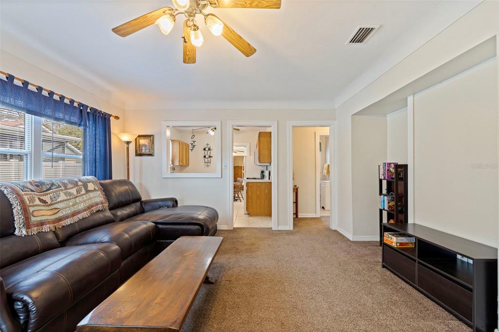 1821 34TH AVENUE N, ST PETERSBURG, FL — photo 5 of 25