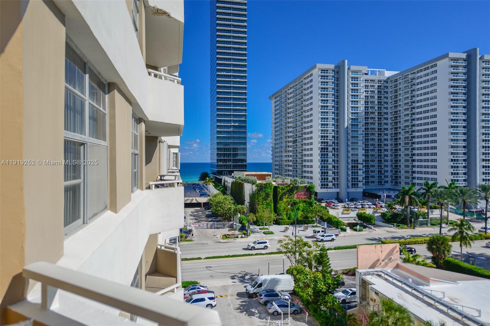 1985 S Ocean Dr # 6J, Hallandale Beach FL 33009