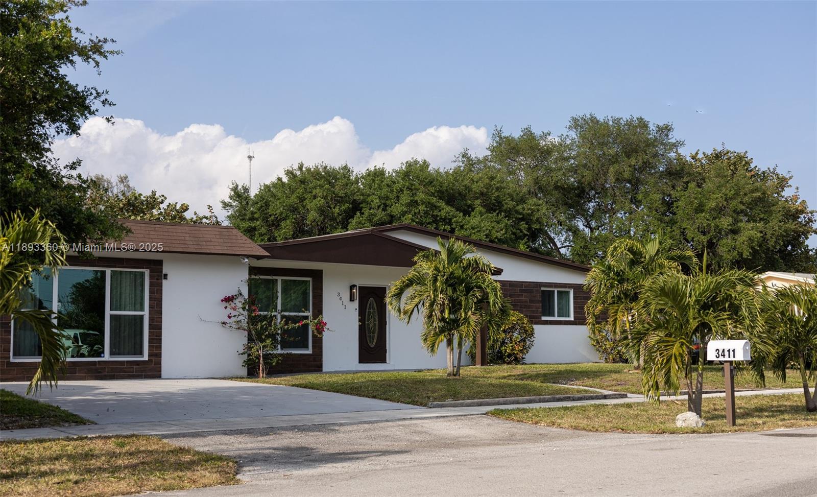 3411 SW 36th St, West Park FL 33023