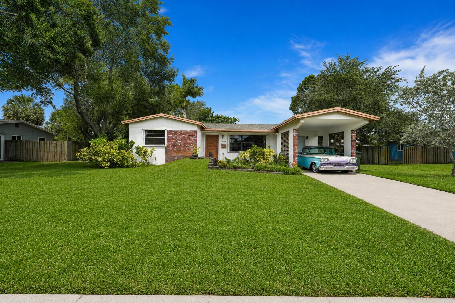 3358 SW 16th Court SW, Fort Lauderdale FL 33312