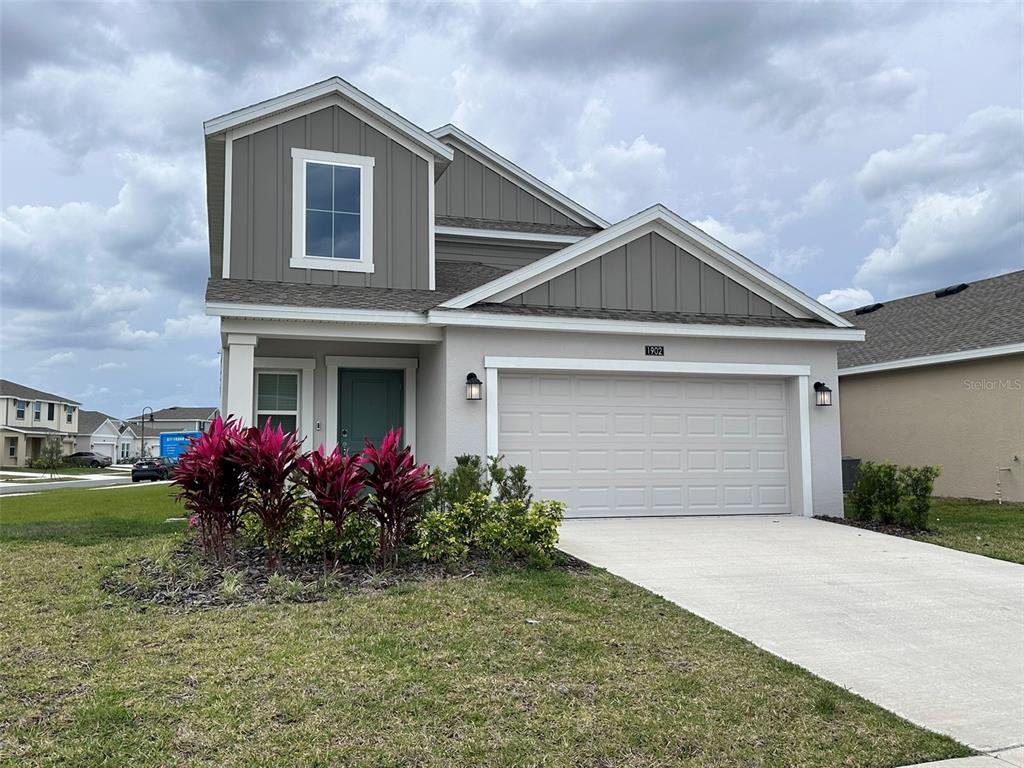 1902 PRESLEY PLACE