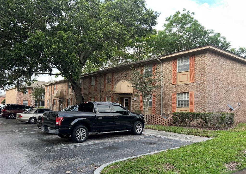 508 BANYON TREE CIRCLE UNIT 202