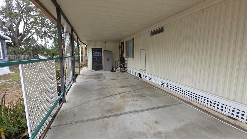 252 PINEWOOD DRIVE, EUSTIS, FL — photo 2 of 30
