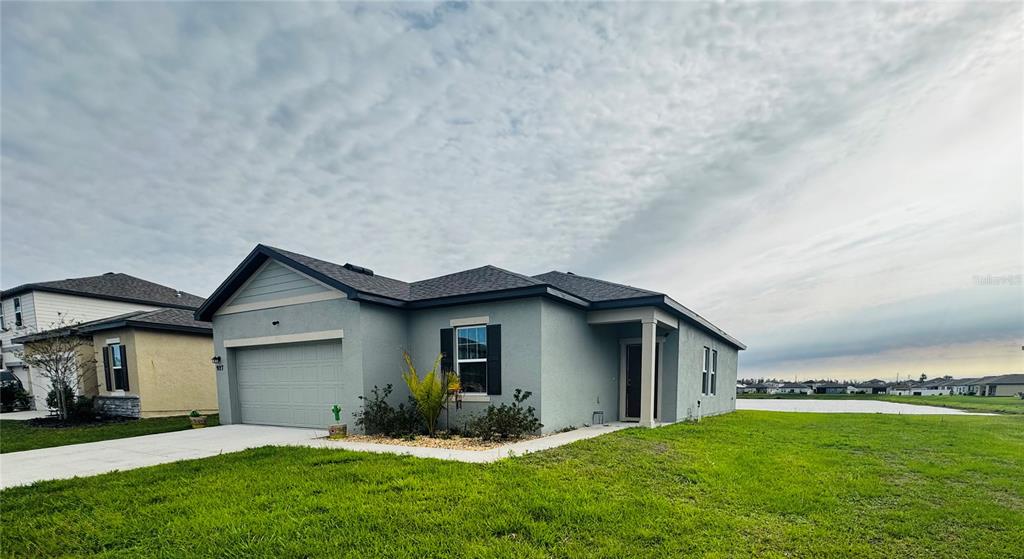 927 KELLY FERN LOOP