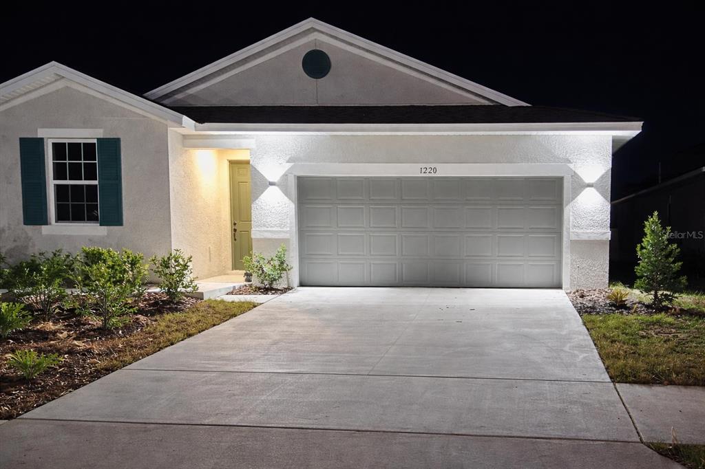1220 MATTIE POINTE BOULEVARD