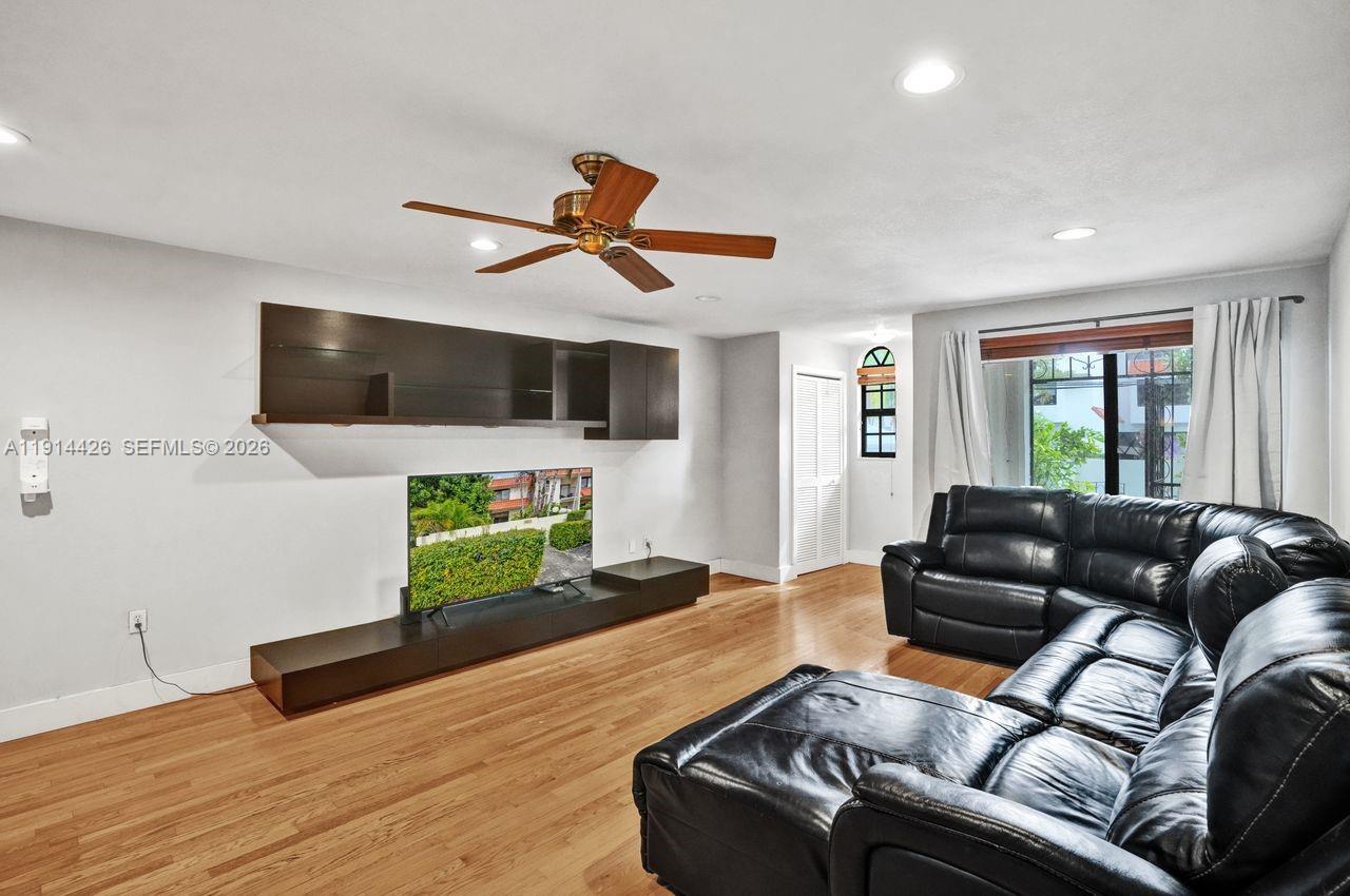 1503 NE 105th St # 10, Miami Shores FL 33138