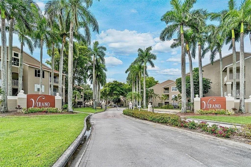 1780 Palm Cove Boulevard # 308, Delray Beach FL 33445