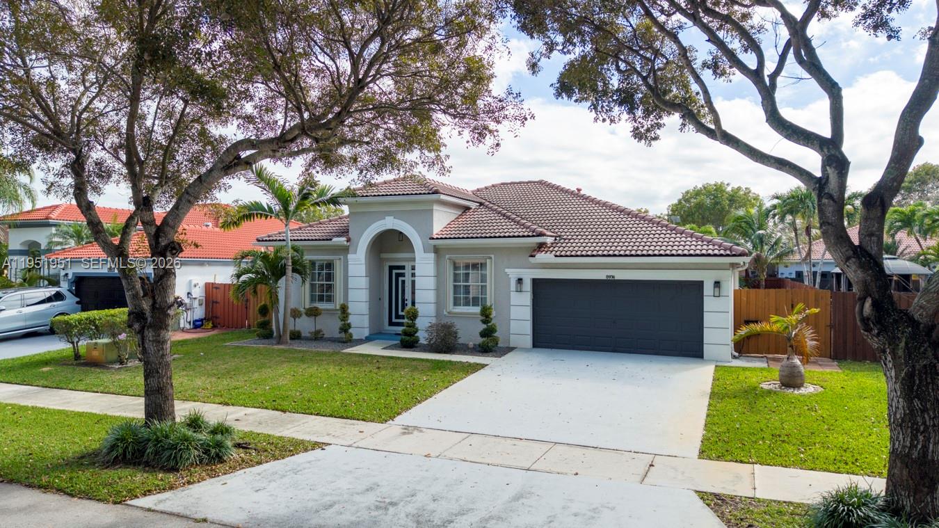 8974 SW 212th Ln, Cutler Bay FL 33189