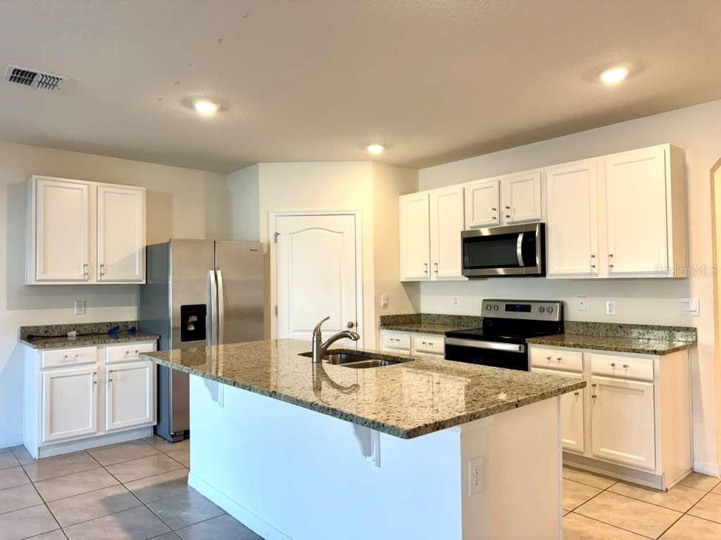 6833 CRANES ROOST ROAD, HARMONY, FL — photo 2 of 8