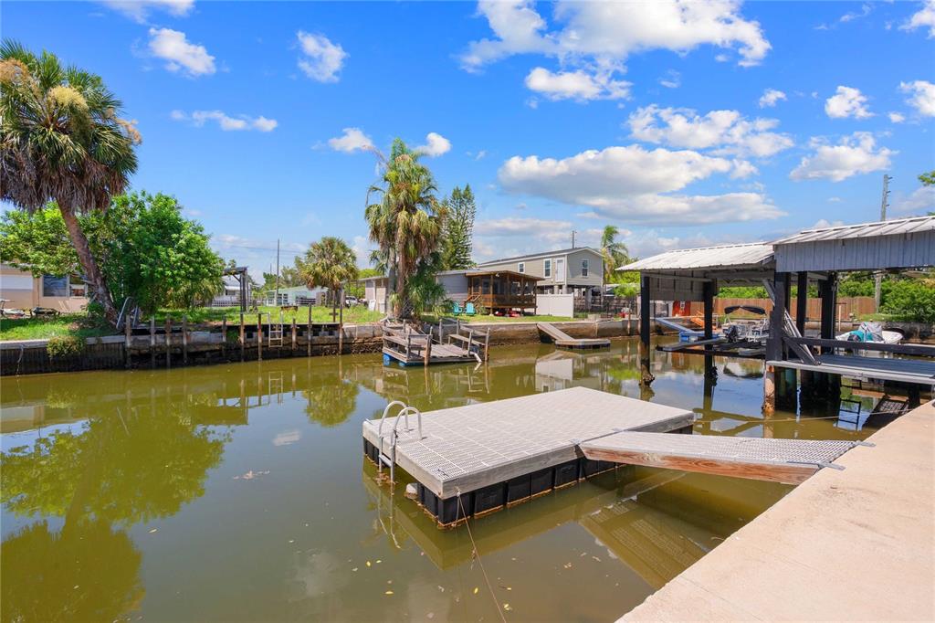 6833 FLICKER LANE, HUDSON, FL — photo 4 of 30