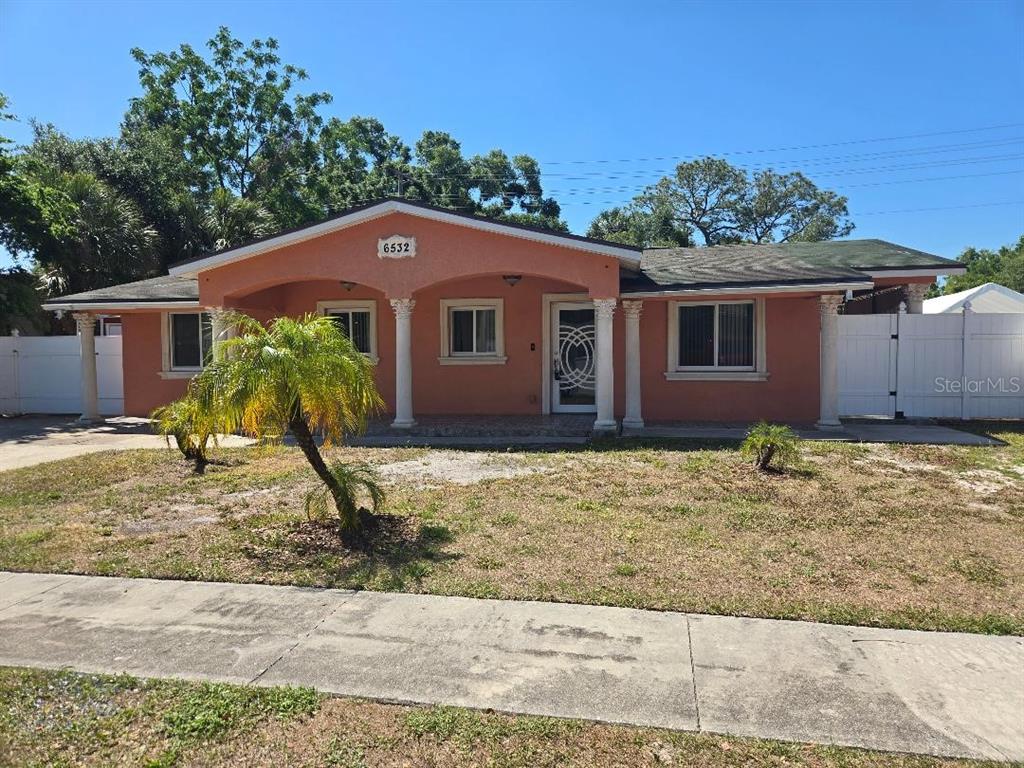 6532 LA MESA CIRCLE