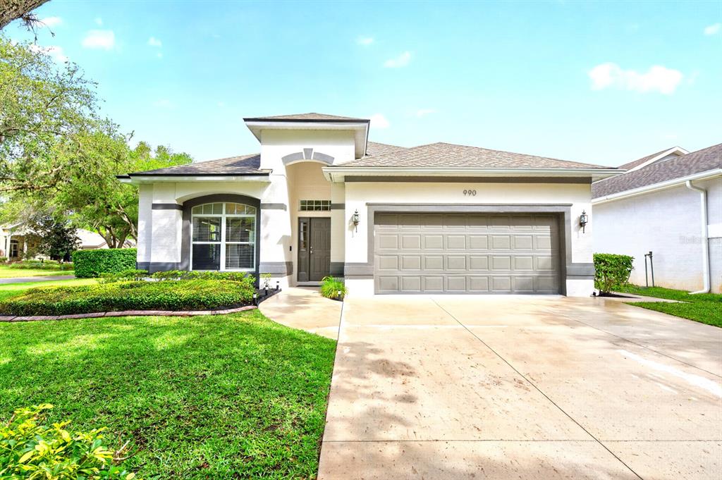 990 RIDGEMOUNT PLACE