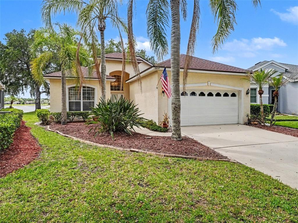 864 LAKEWORTH CIRCLE