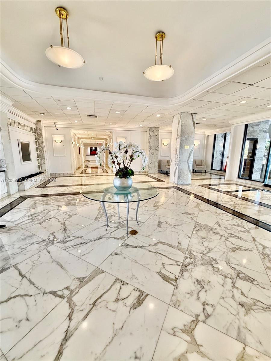 5700 Collins Ave # 14M, Miami Beach FL 33140