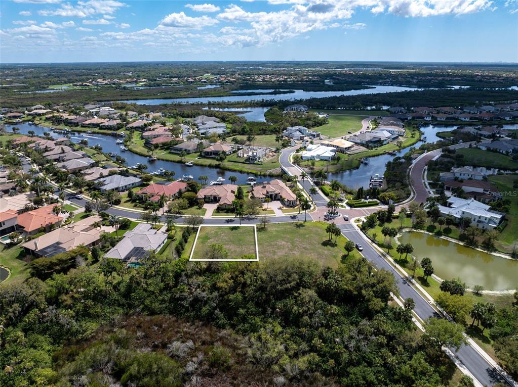 11708 RIVER SHORES TRAIL, PARRISH, FL — photo 4 of 17