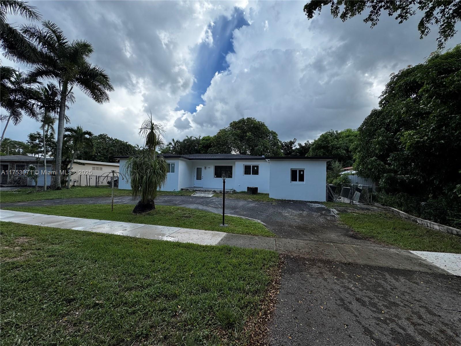 110 NE 132nd St, North Miami FL 33161