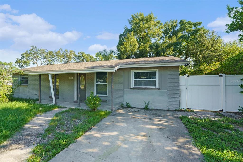 6515 RUNNINGWOODS DRIVE
