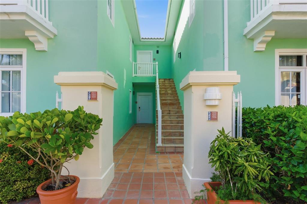 Las Casitas I 1000 AVENUE EL CONQUISTADOR UNIT 5214-15-16