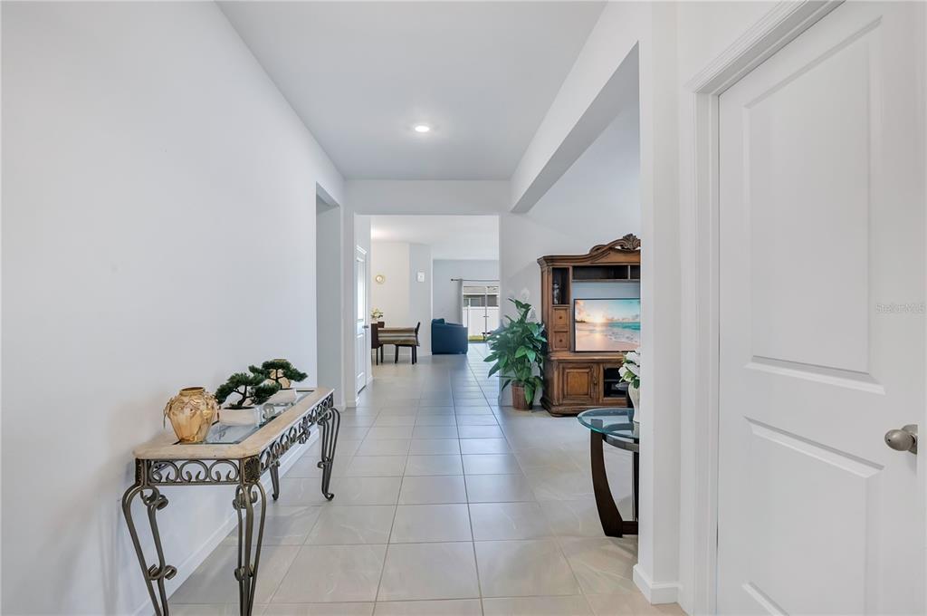 437 SILVER PALM DRIVE, HAINES CITY, FL — photo 3 of 30