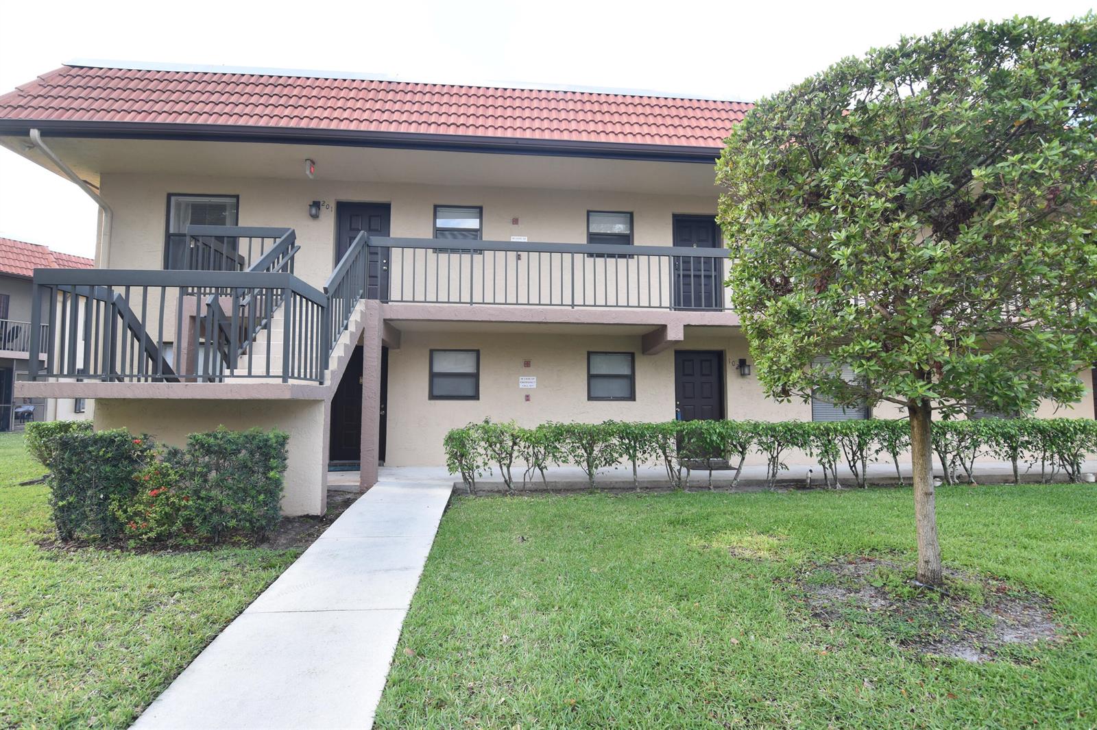 21895 Lake Forest Circle # 102, Boca Raton FL 33433