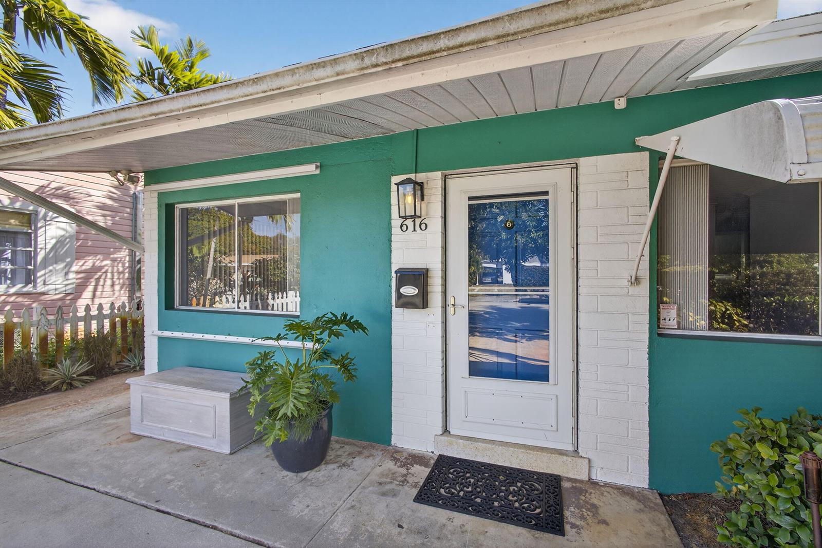616 S N Street, FL 33460