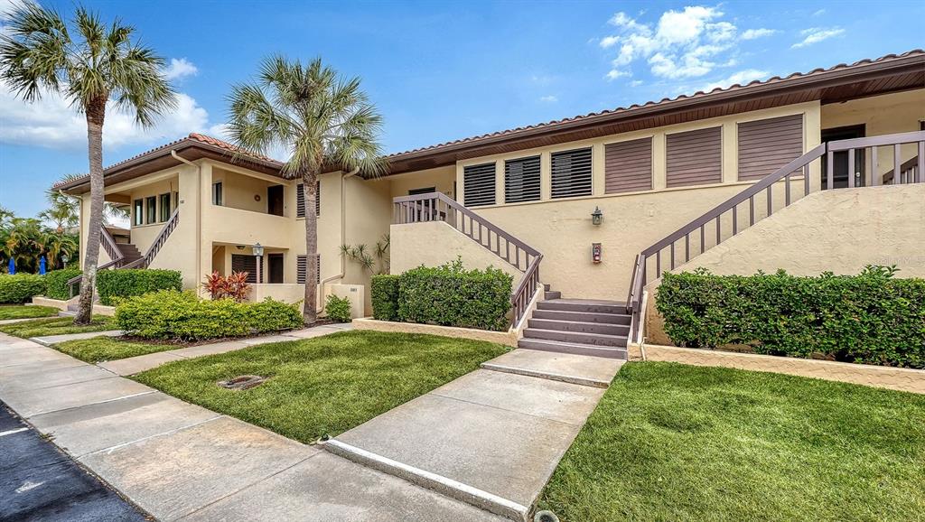 5183 LAKE VILLAGE DRIVE UNIT 6