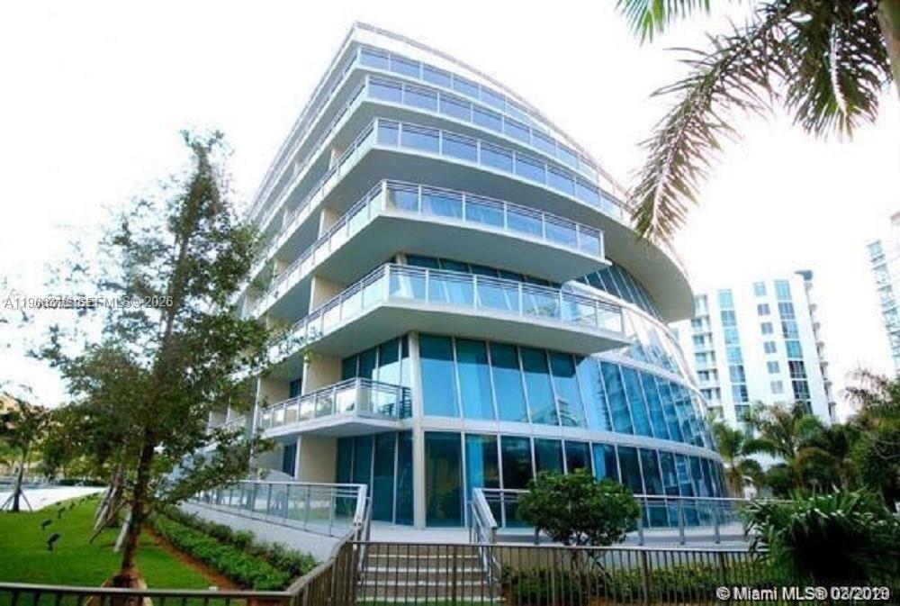 AVENTURA, FL — photo 2 of 25