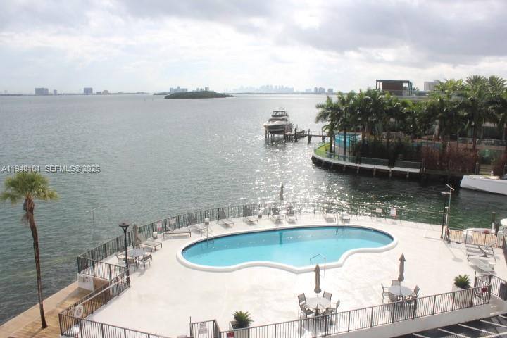 11930 N Bayshore Dr # 406, North Miami FL 33181