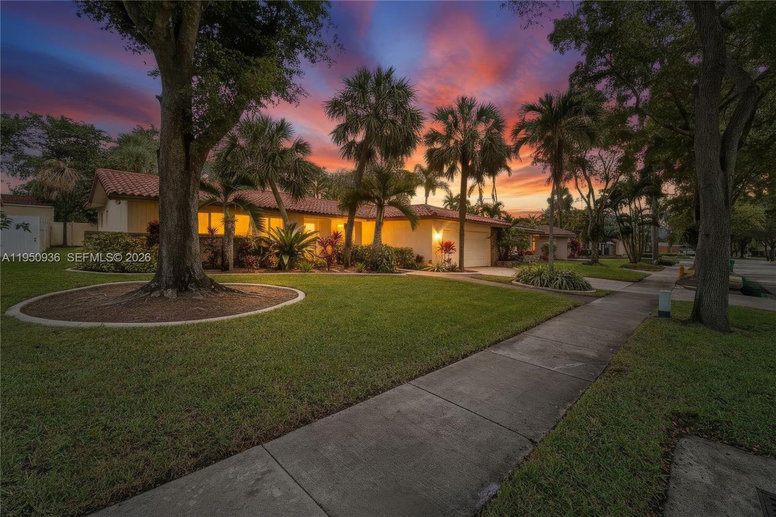 6931 Loch Ness Dr, Miami Lakes FL 33014