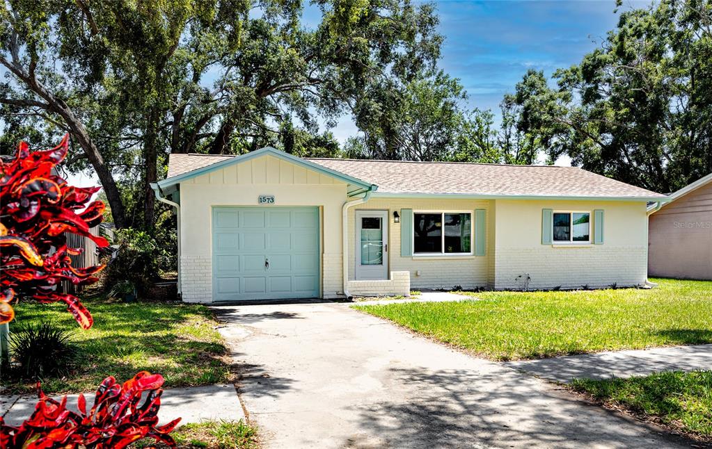 1573 CUMBERLAND LANE