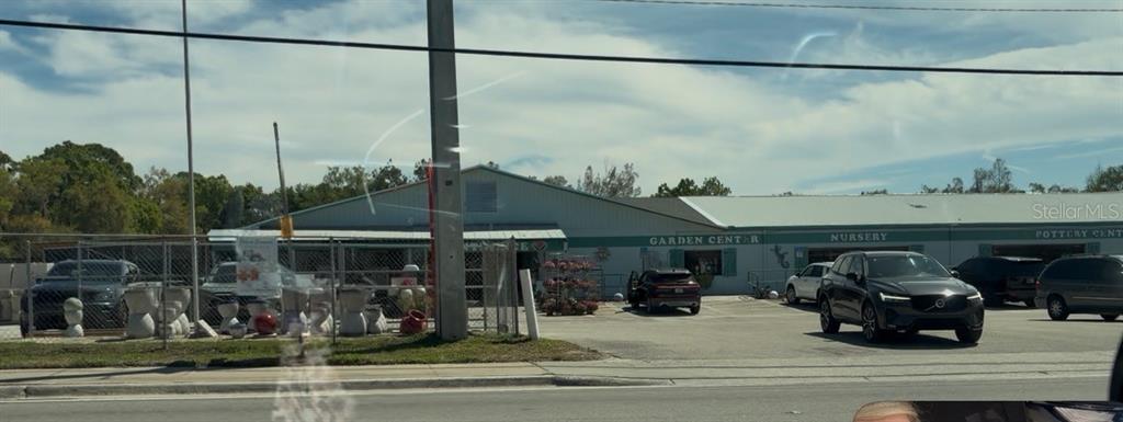 735 S BENEVA ROAD