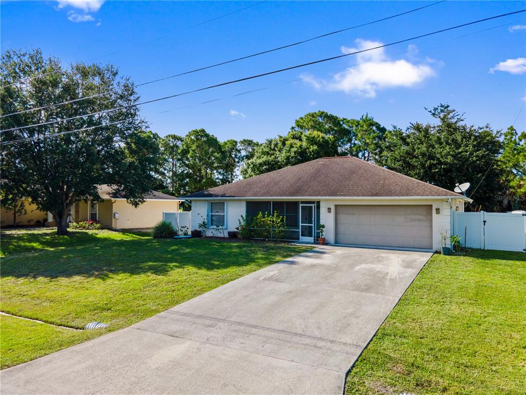 2001 SW FEARS AVENUE