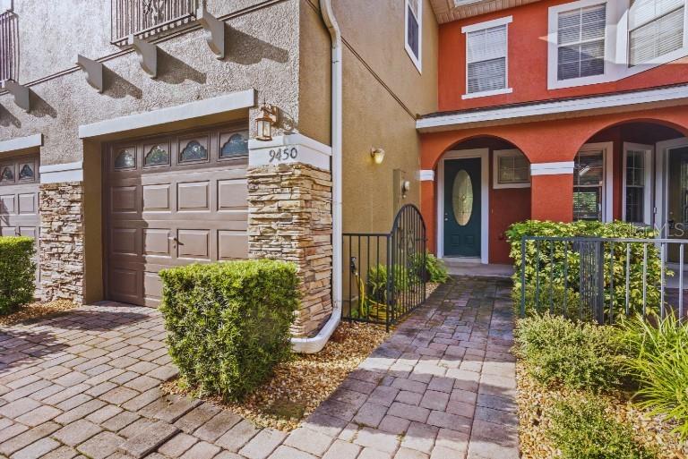 9450 SILVER BUTTONWOOD STREET