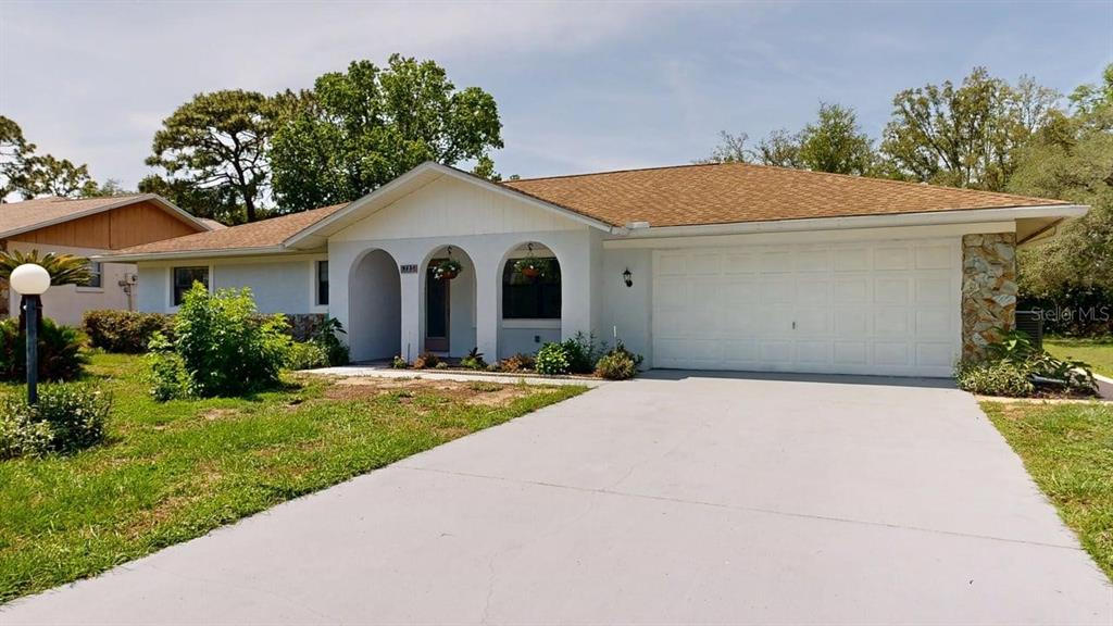 125 W SEYMERIA DRIVE